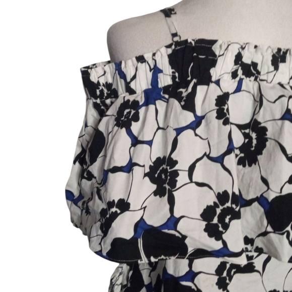Beautiful Who What Wear Floral Ruffle Hem Off Shoulder Dress Size Medium NWT - Picture 5 of 7